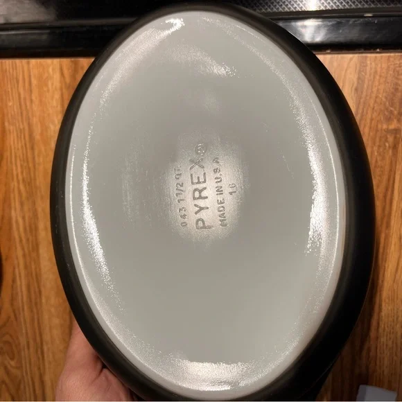 Pyrex 043 1/12qt Snowflake